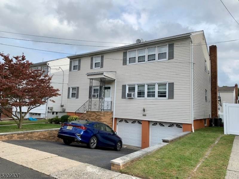825 Dewey St - Photo 1