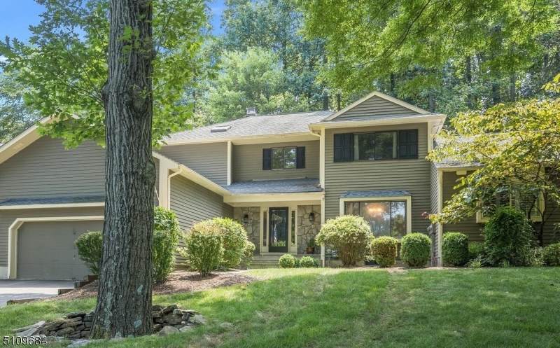 7 Hunters Circle - Photo 1