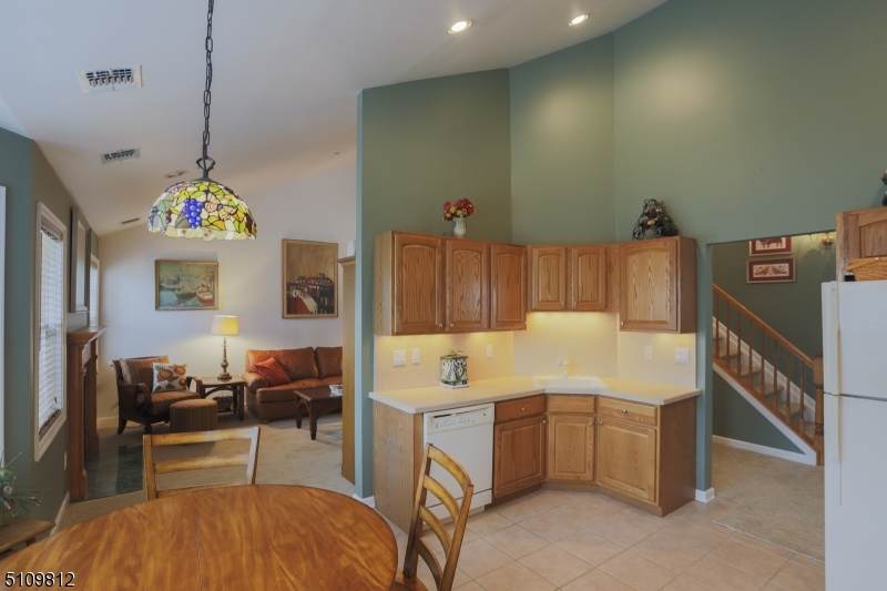 538 Coventry Dr - Photo 1