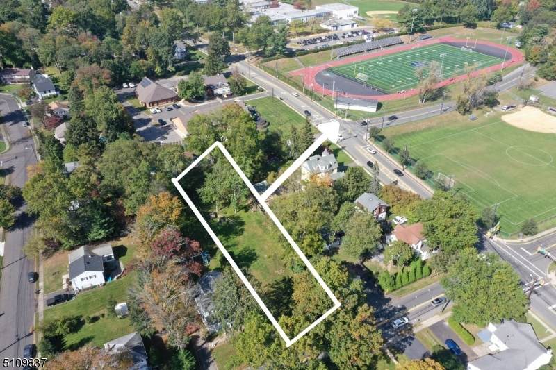 64 Monroe St - Photo 1