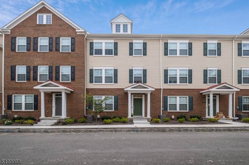50 Landmark Ln - Photo 1