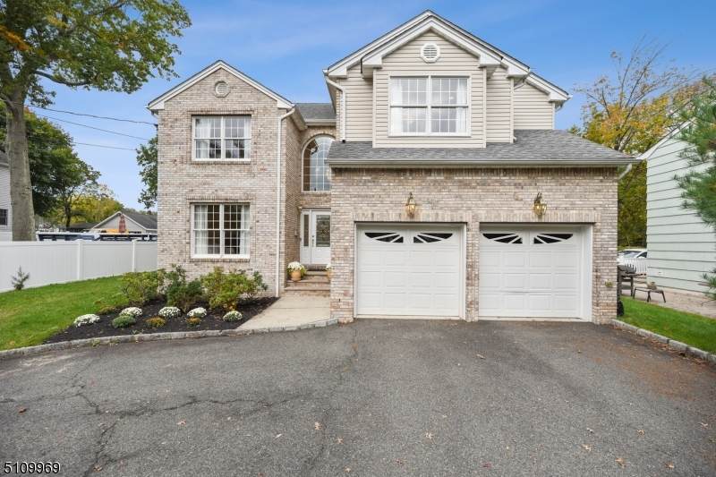 9 Springfield Ave - Photo 1