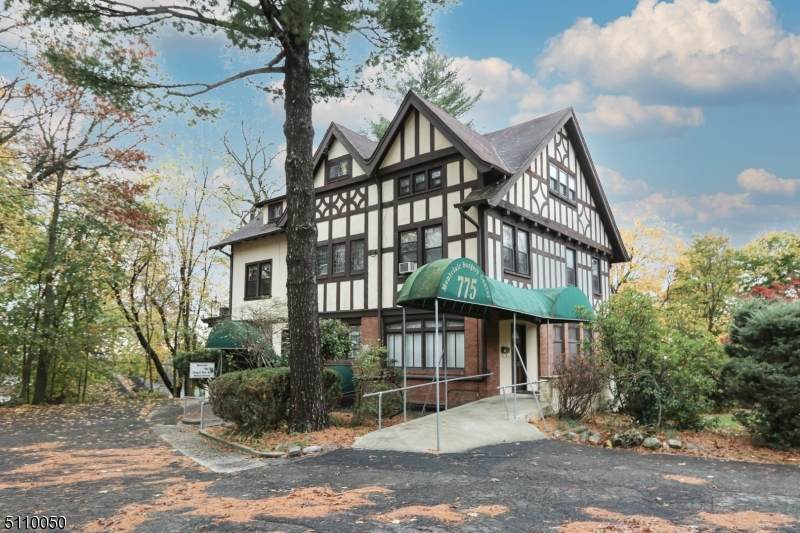 775 Bloomfield Ave - Photo 1