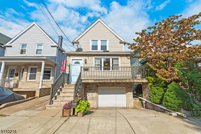 119 W 13Th St - Photo 1