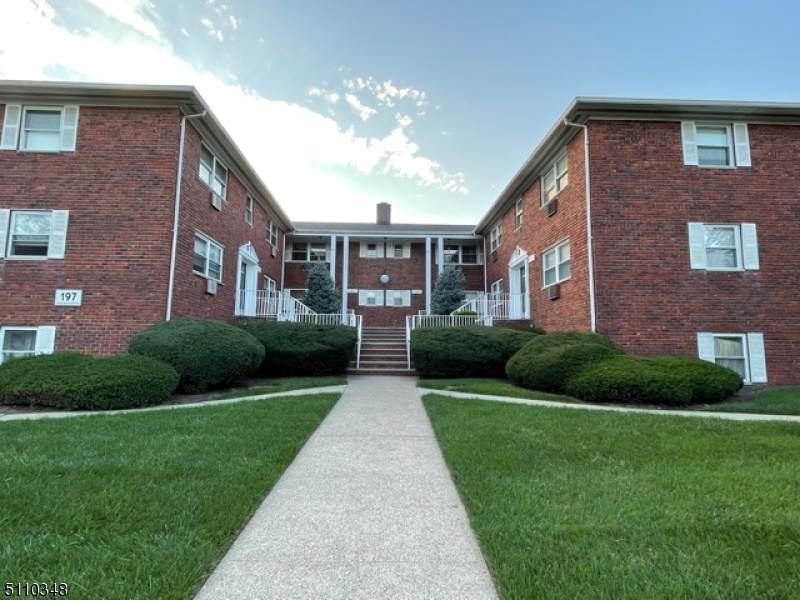 197 N Beverwyck Rd - Photo 1