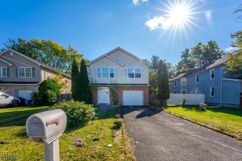 2402 Hamlette Pl - Photo 1
