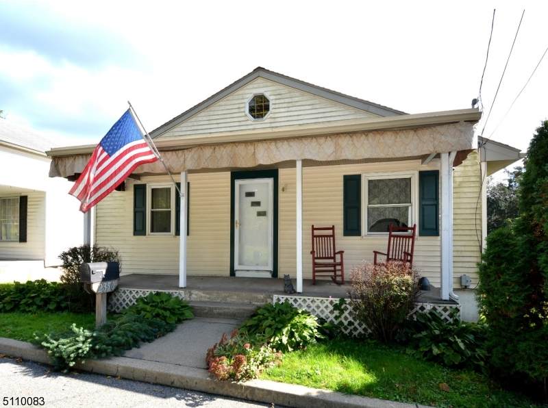 2350 Belvidere Rd - Photo 1