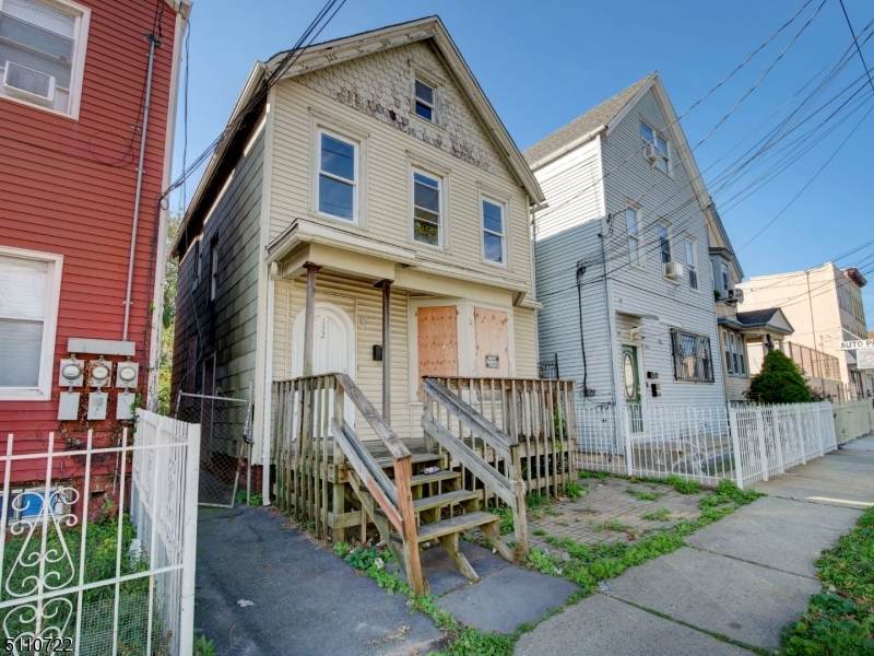 132 Verona Ave - Photo 1