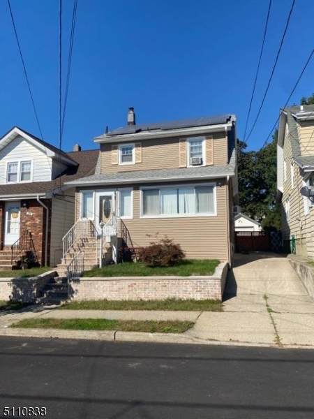 290 E 6Th St - Photo 1