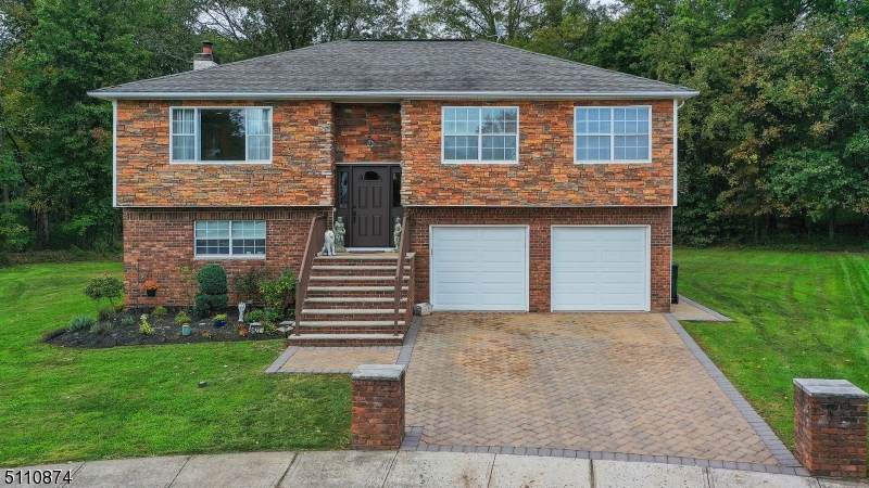 521 Sheppard Ct - Photo 1