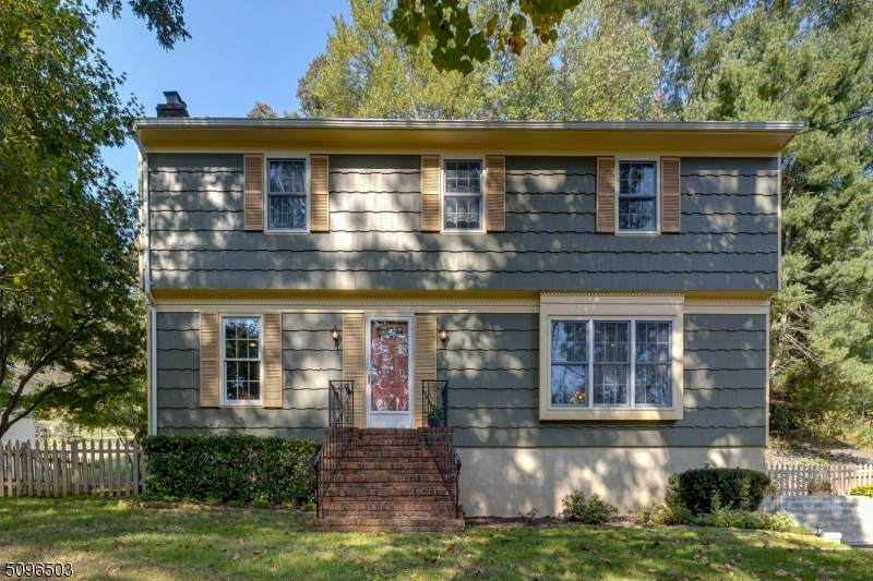 604 River Rd - Photo 1