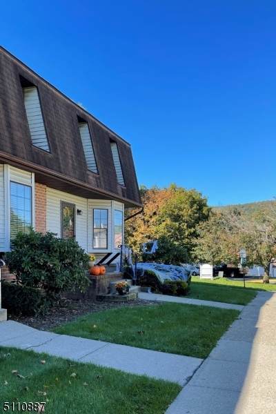 195 Cynthia Dr - Photo 1