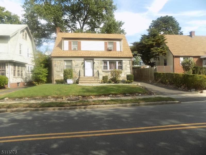 404 Tremont Ave - Photo 1