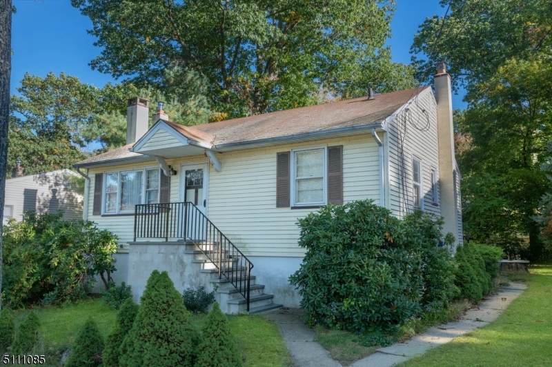 608 E Vail Rd - Photo 1