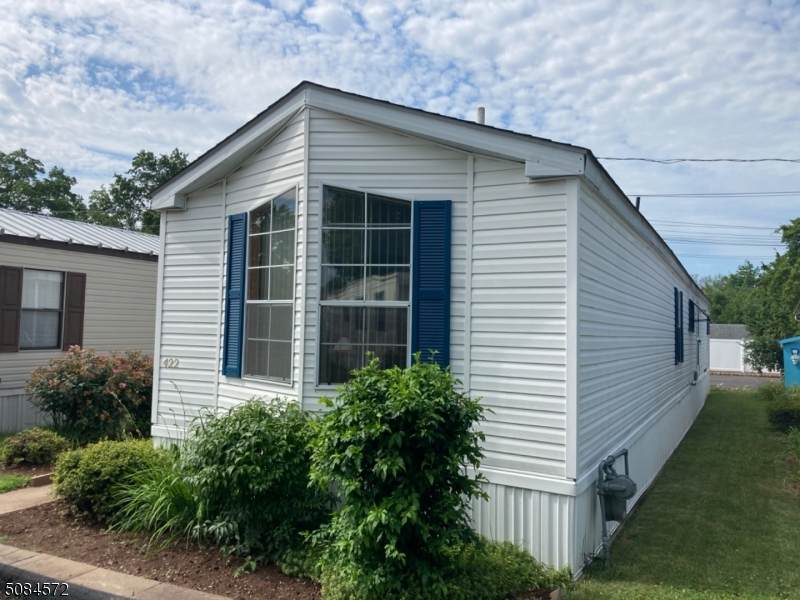 422 Kenbury Rd. - Photo 1