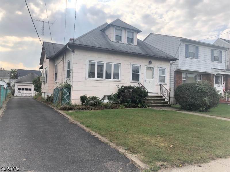 641 Belleville Ave - Photo 1