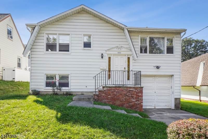 437 Brook Ave - Photo 1