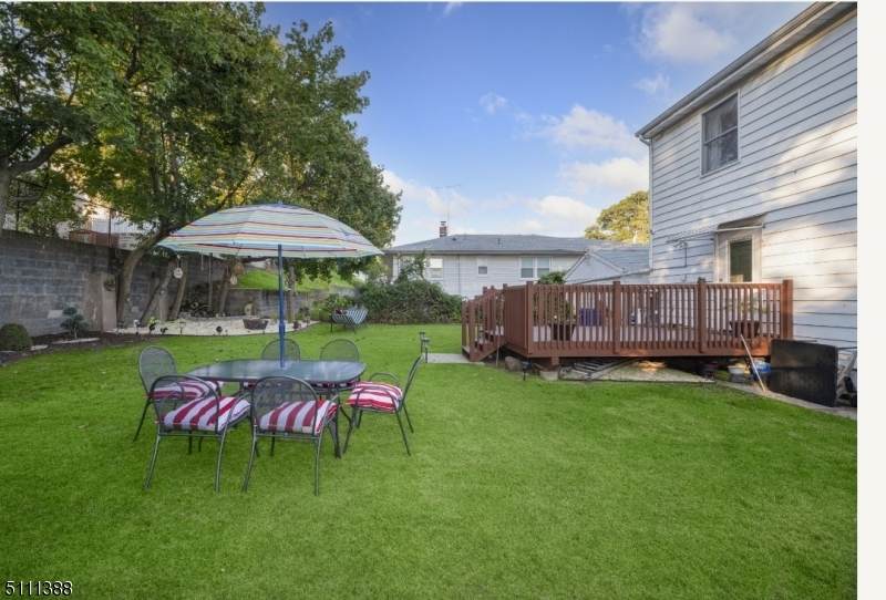 191 Washington Pl - Photo 1
