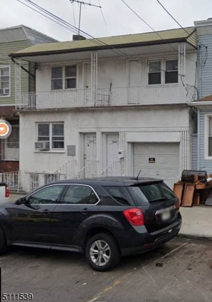 224 Astor St - Photo 1