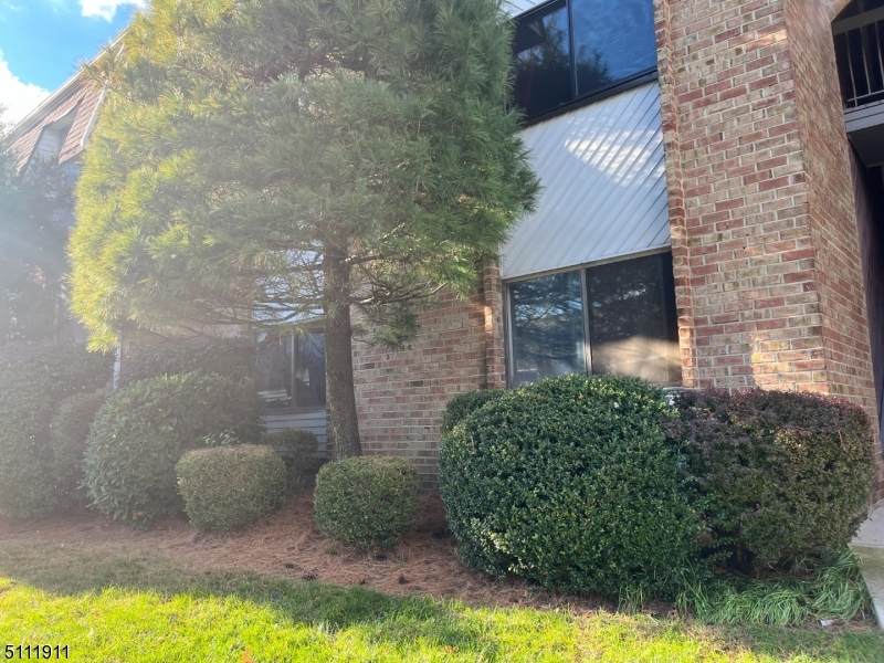 711 Edison Glen Ter - Photo 1