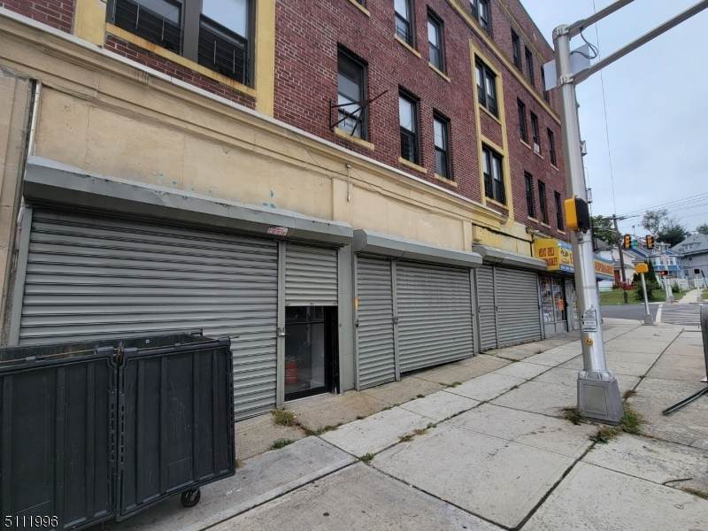 780 Lyons Ave - Photo 1