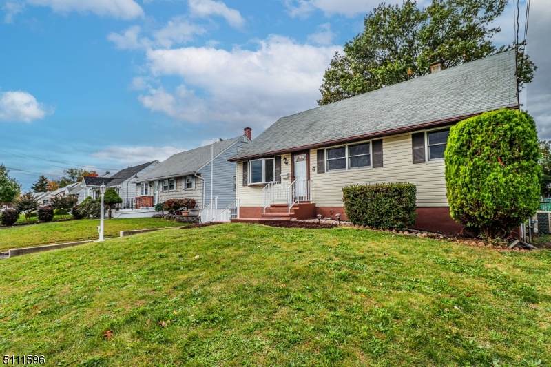 6 Melvin Ave - Photo 1