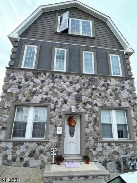 300 Cedar St - Photo 1
