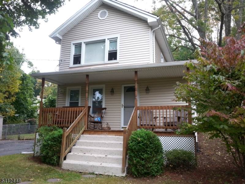 60 Lackawanna Ave - Photo 1