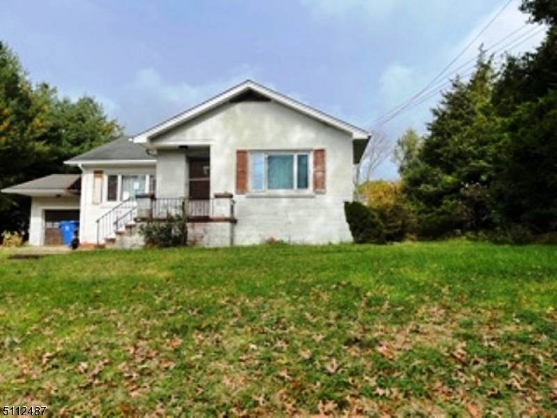 9 Maple Ave - Photo 1