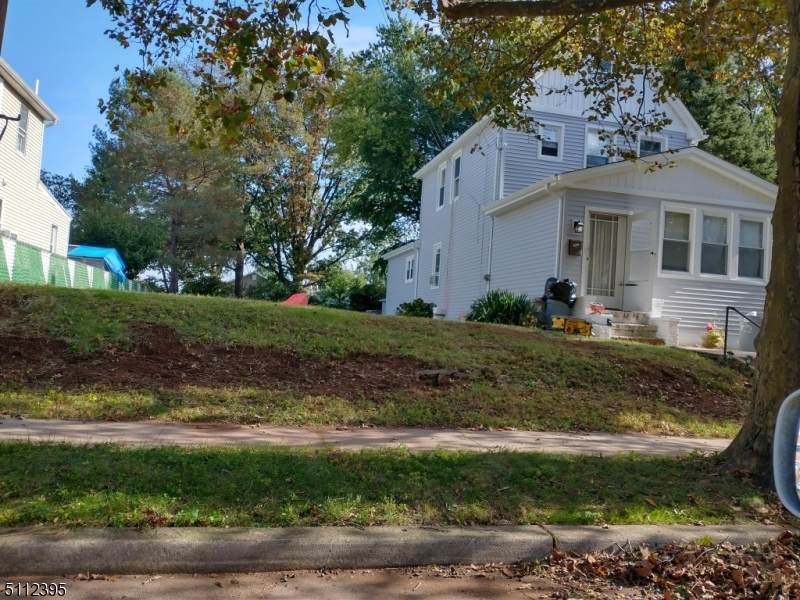 1999 Lufberry St - Photo 1
