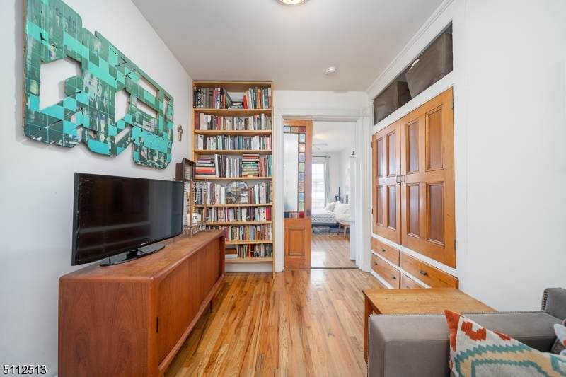 341 9Th St - Photo 1