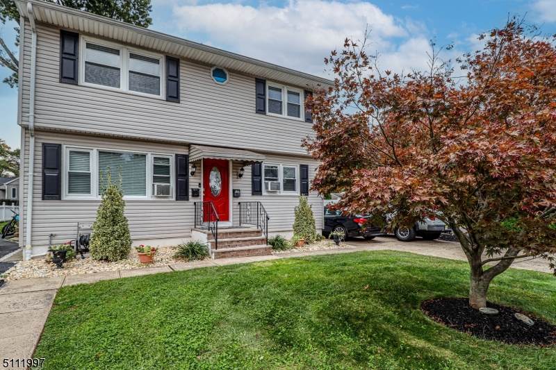 207 Jerome Ave - Photo 1