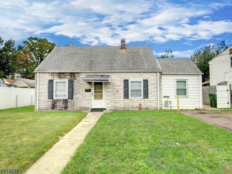 6 Hillcrest Ave - Photo 1