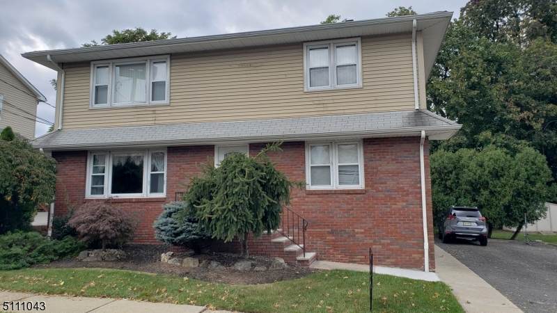23 Washington Pl - Photo 1