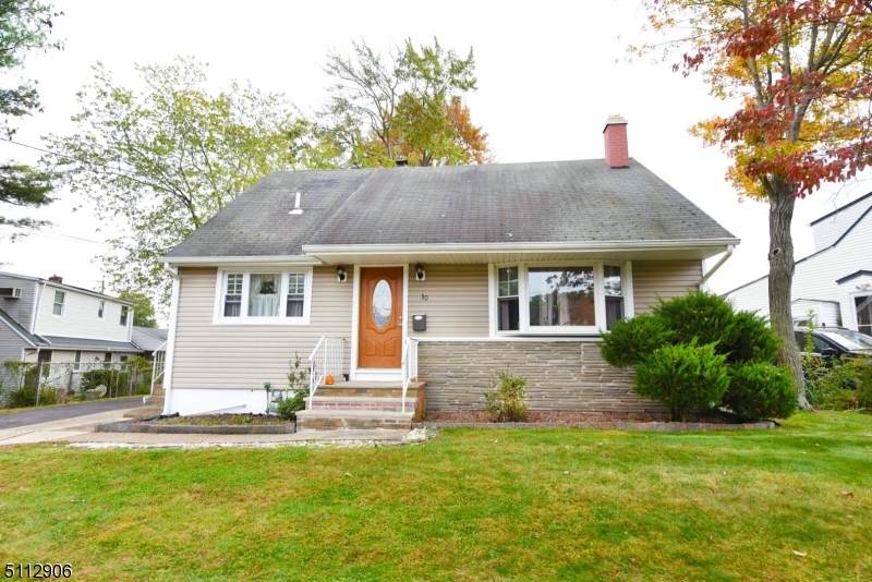 30 Colonial Rd - Photo 1