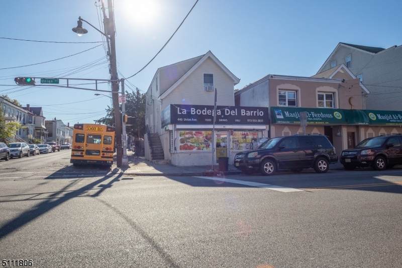 440 Union Ave - Photo 1