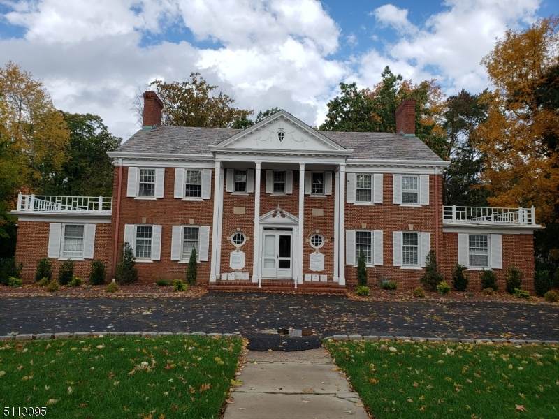 19 Holly Street - Photo 1