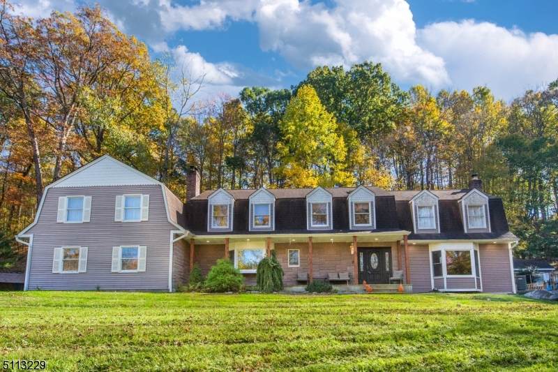 62 Seminole Dr - Photo 1