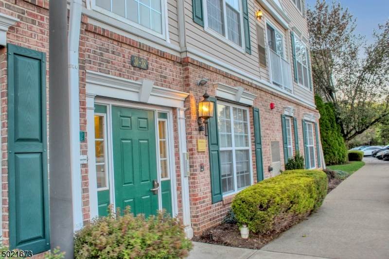 38 Limerick Ln - Photo 1