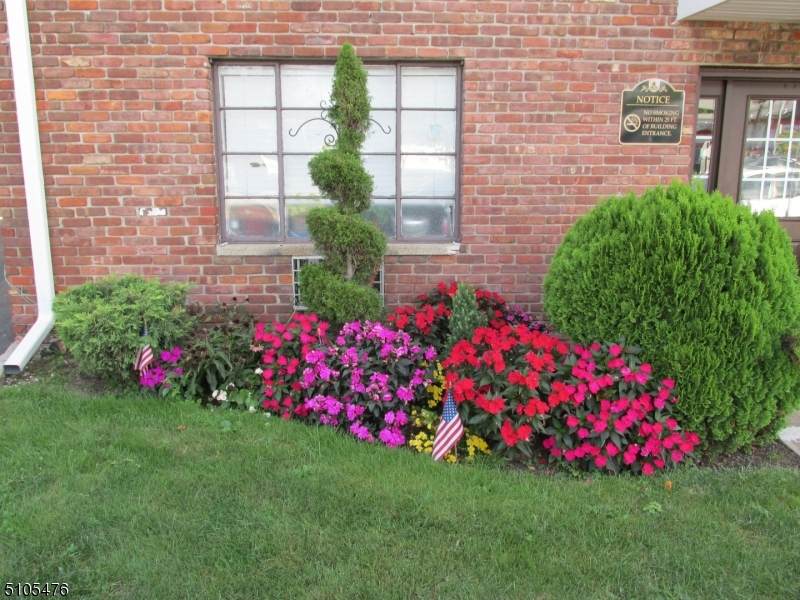 15 Westfield Ave - Photo 1