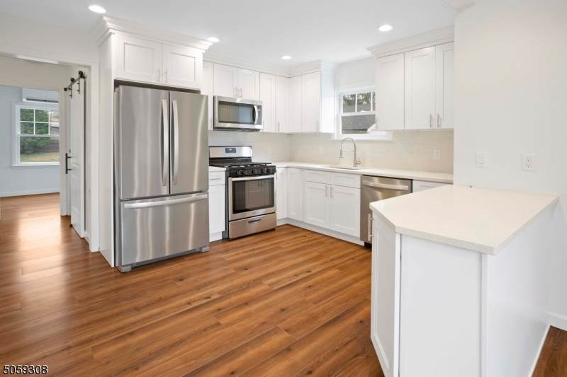 20 Delmore Ave - Photo 1