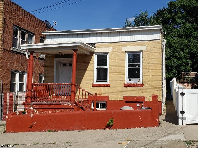 11 Hoxey St - Photo 1