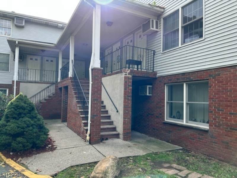 5 Sewall Ave - Photo 1