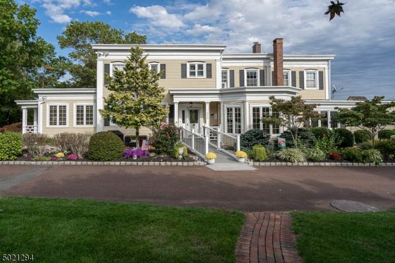 173 River Rd - Photo 1