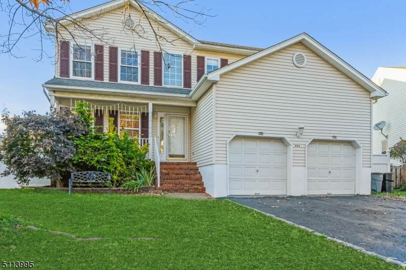 806 Grandview St - Photo 1