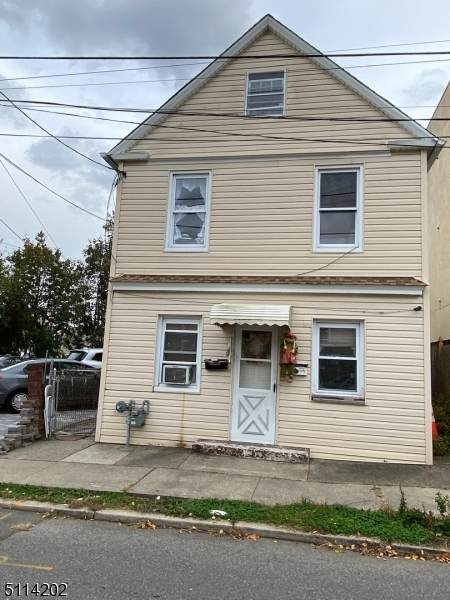 27 Lafayette St - Photo 1