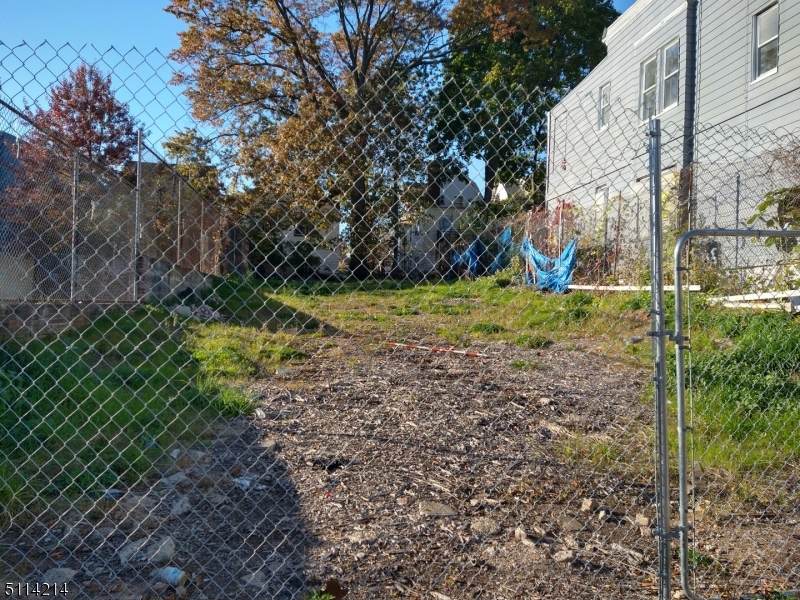 15 N Munn Ave - Photo 1