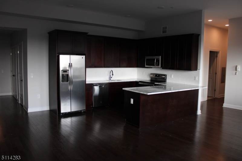 274 Lafayette St - Photo 1