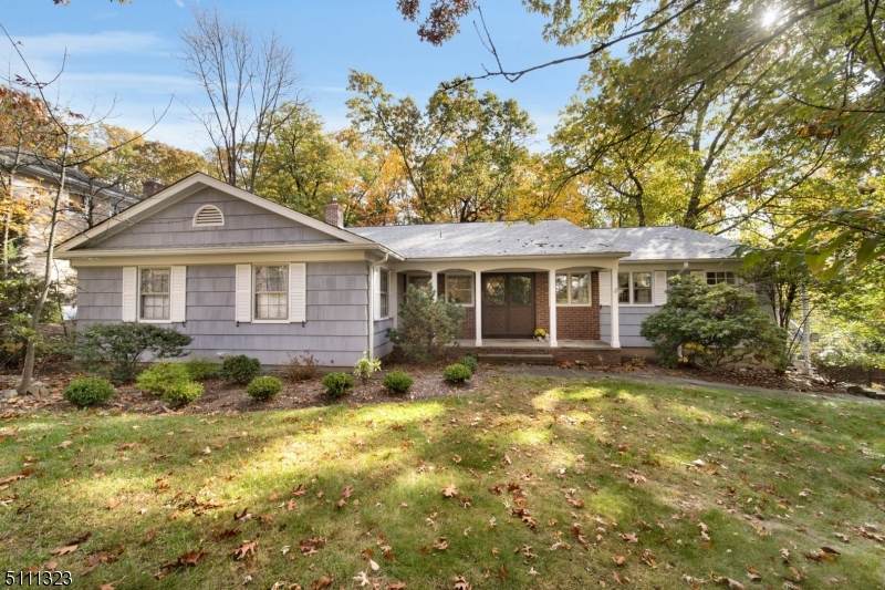 995 Chimney Ridge Dr - Photo 1