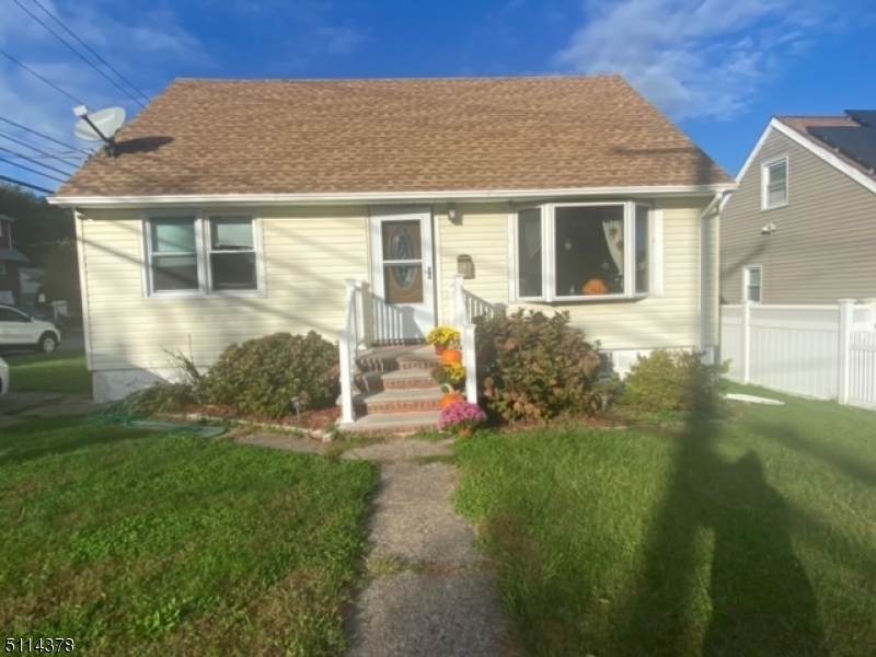 12 Hughes St - Photo 1